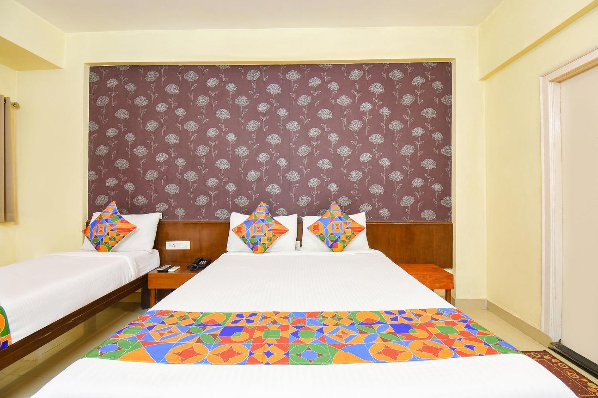 Fabhotel Prime Yash Residency - Nr Lonavala Railway Station Экстерьер фото
